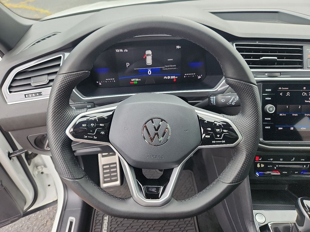 2024 Volkswagen Tiguan 2.0T SE R-Line Black