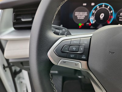 2025 Volkswagen Tiguan 2.0T SE