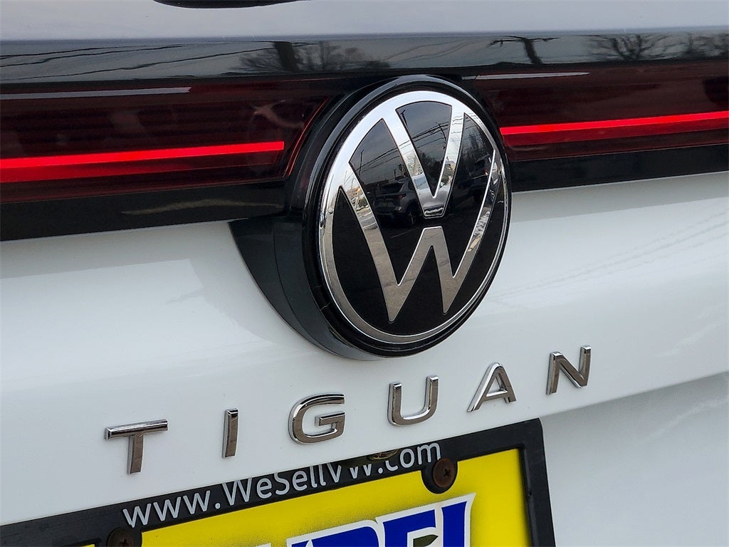 2025 Volkswagen Tiguan 2.0T SE