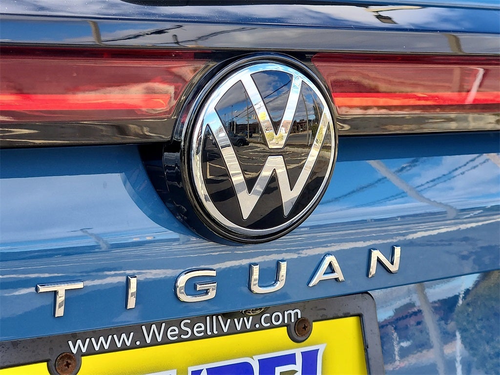 2025 Volkswagen Tiguan 2.0T SE