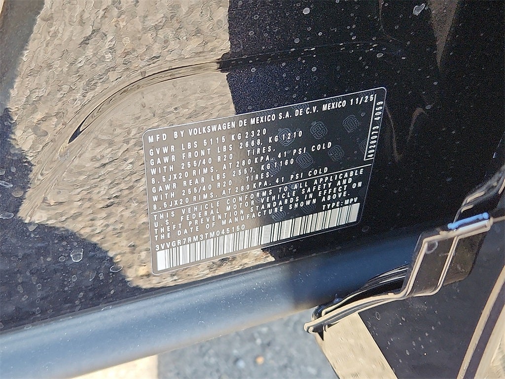 2026 Volkswagen Tiguan 2.0T SE R-Line Black