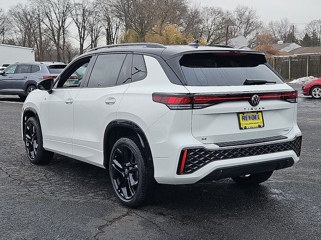 2026 Volkswagen Tiguan 2.0T SE R-Line Black