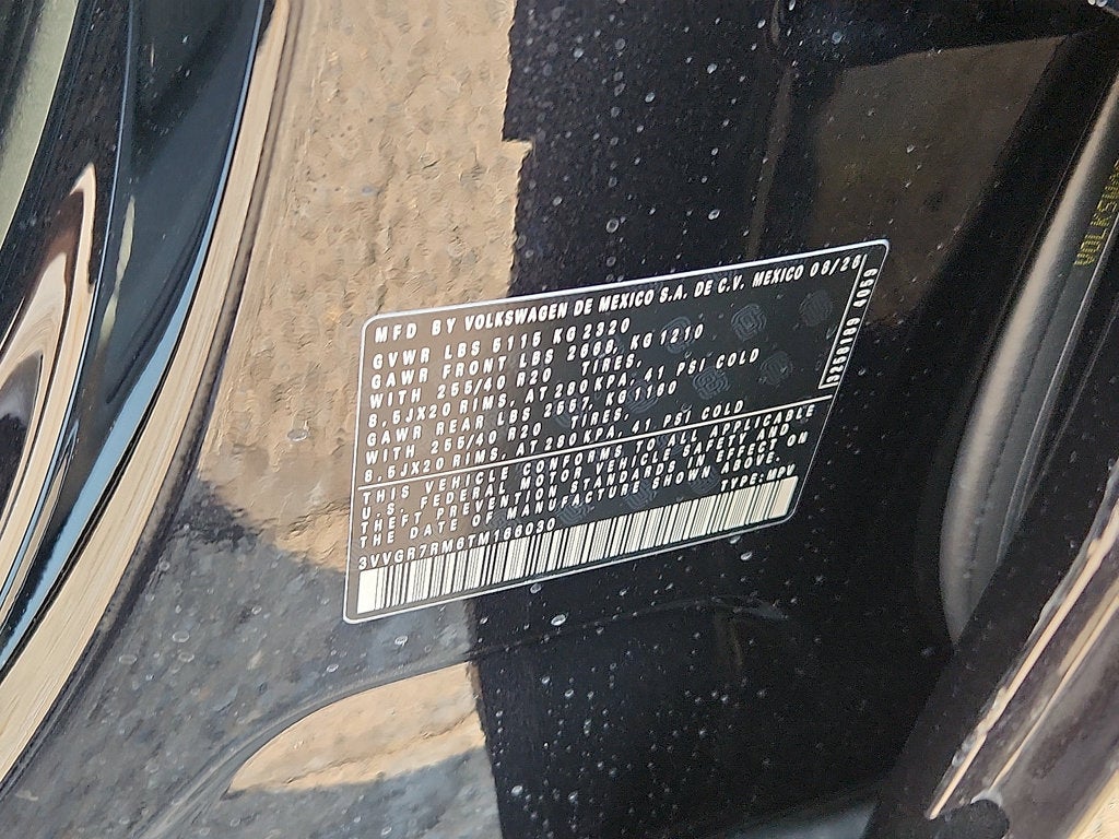 2026 Volkswagen Tiguan 2.0T SE R-Line Black