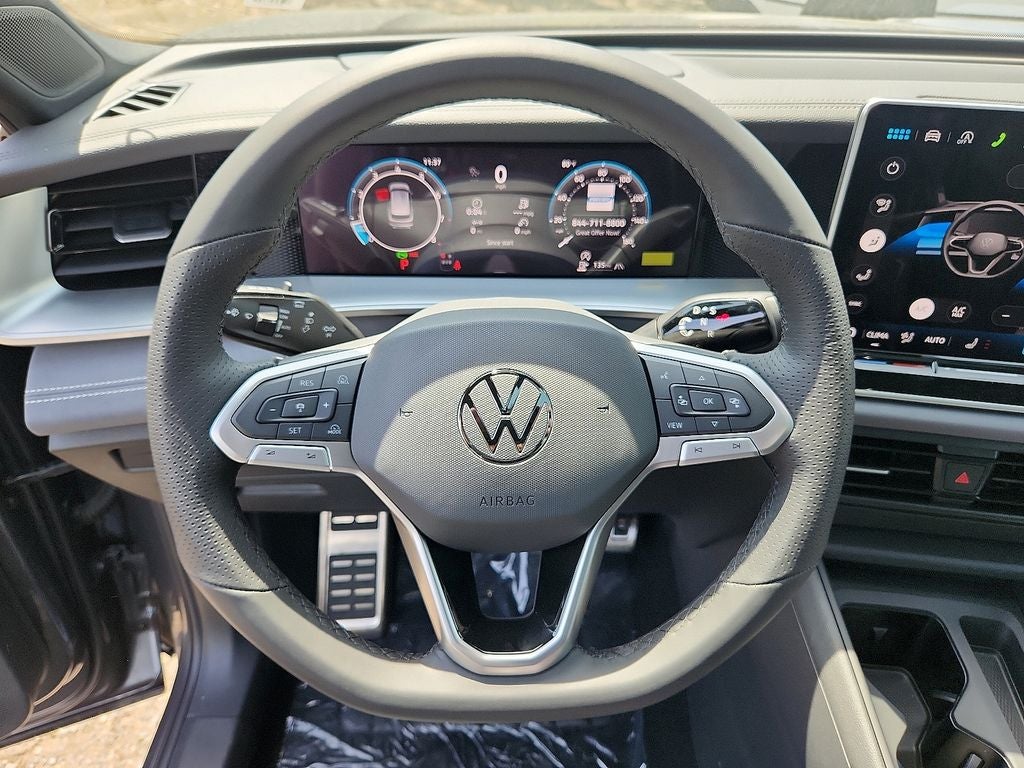 2026 Volkswagen Tiguan 2.0T SE R-Line Black