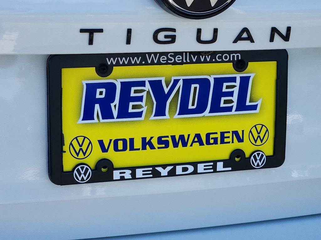2026 Volkswagen Tiguan 2.0T SE R-Line Black