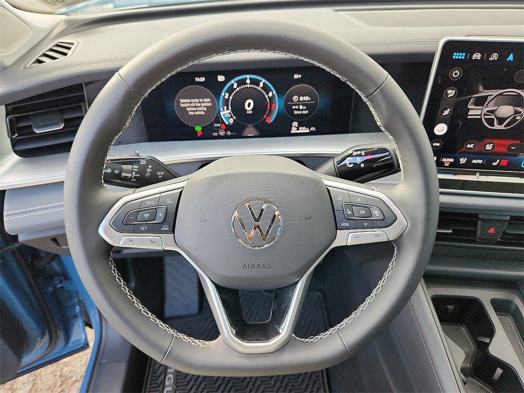 2025 Volkswagen Tiguan 2.0T SE