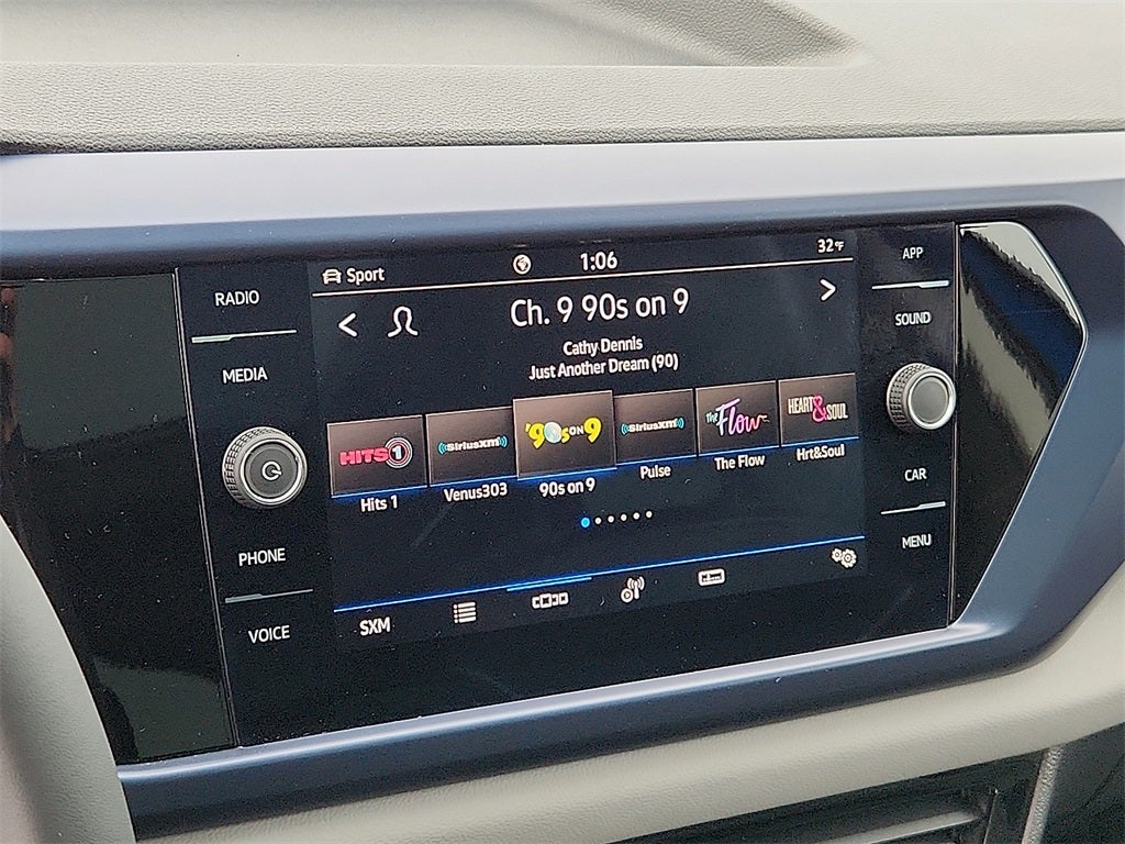 2023 Volkswagen Taos 1.5T SE