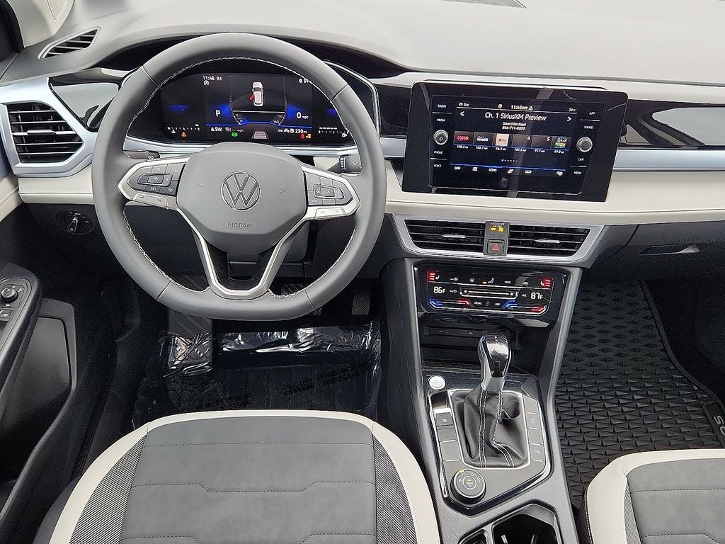 2025 Volkswagen Taos 1.5T SE