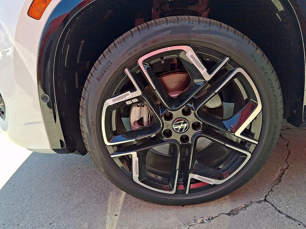2026 Volkswagen Tiguan 2.0T SEL R-Line Turbo