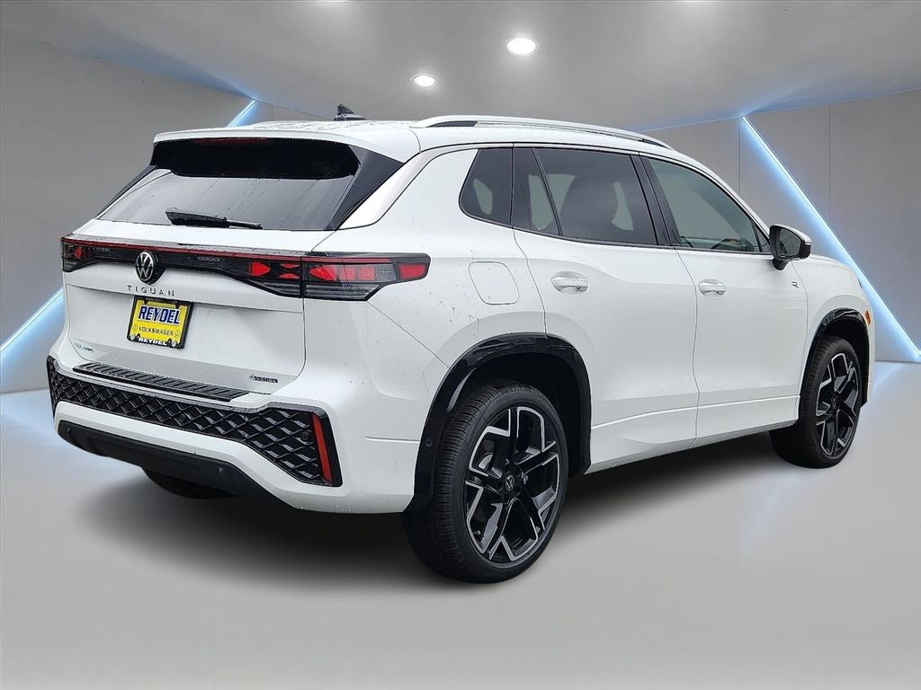 2026 Volkswagen Tiguan 2.0T SEL R-Line Turbo