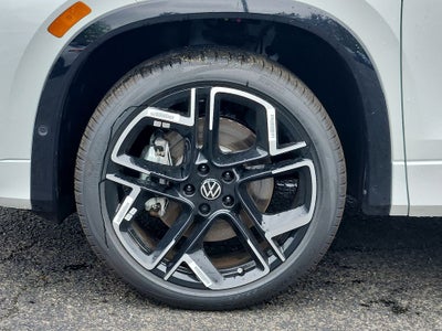 2026 Volkswagen Tiguan 2.0T SEL R-Line Turbo