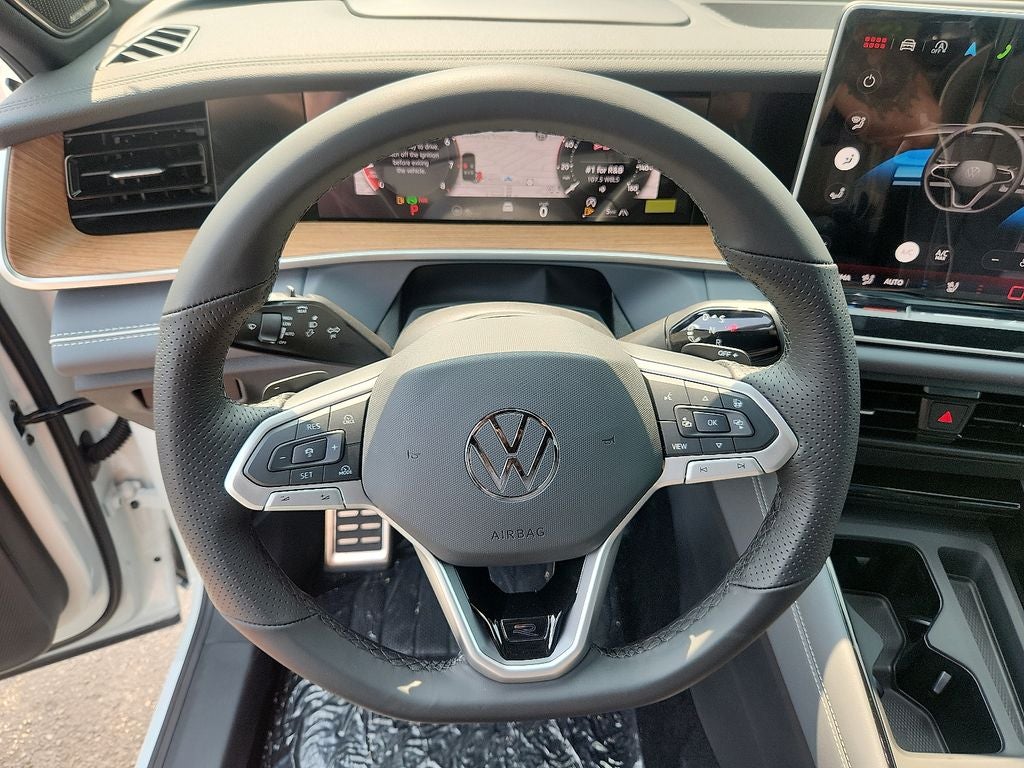 2026 Volkswagen Tiguan 2.0T SEL R-Line Turbo
