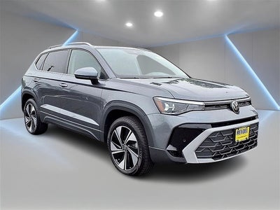 2025 Volkswagen Taos 1.5T SE