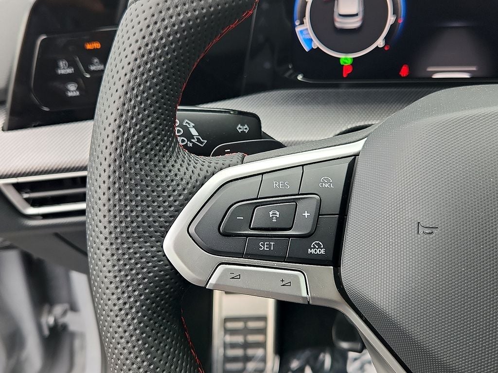 2025 Volkswagen Golf GTI 2.0T SE